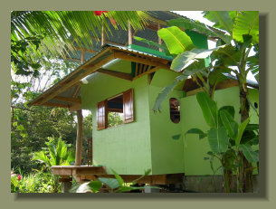 Small Simple House in a riverfront property close to Corcovado Park, in the Osa Peninsula
